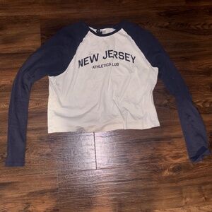 Long sleeve cropped T